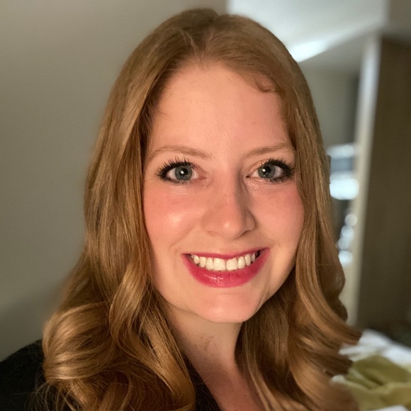 Meet your Posher, Tiffany - Picture 1 of 1